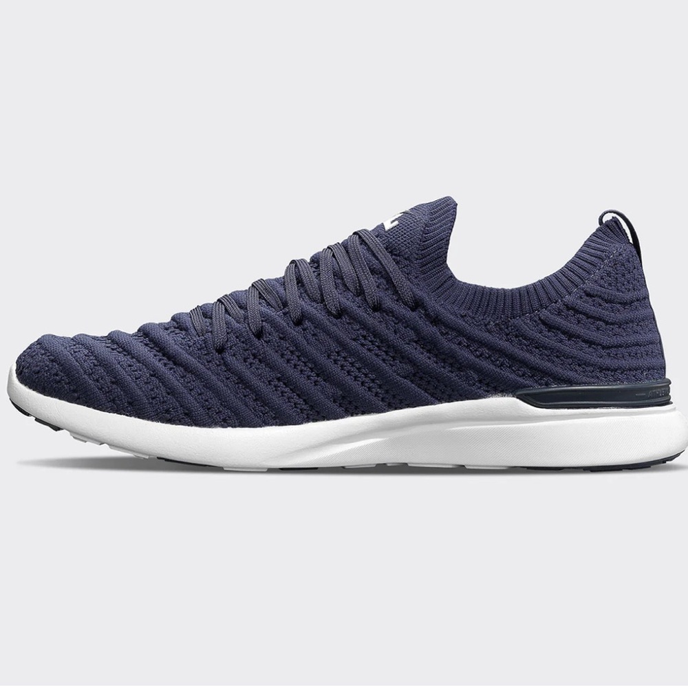EUC APL Navy blue Techloom Wave Sneakers Womens Sz 9.5